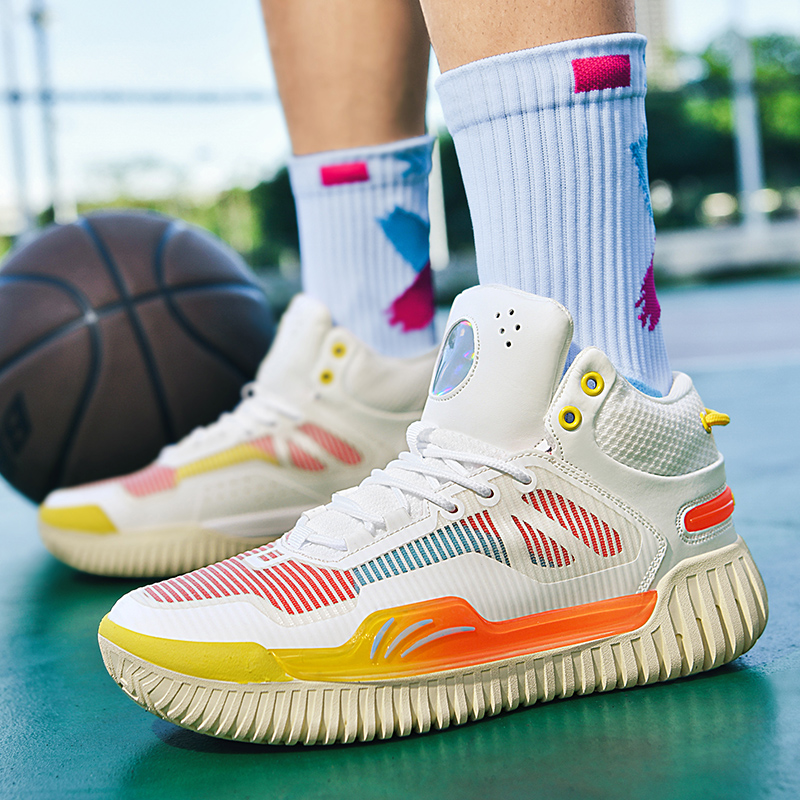 Nowe luksusowe buty do koszykó – Luxury Lifestyle Training recenzja i cena